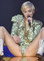 miley_cyrus_205.md.jpg