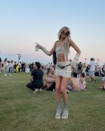 alissa violet (9).jpg